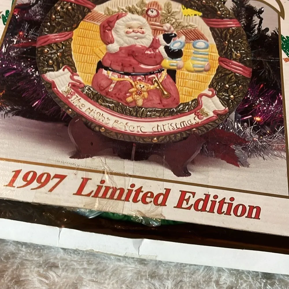 Santa Christmas Plate hermitage pottery vintage 1997
